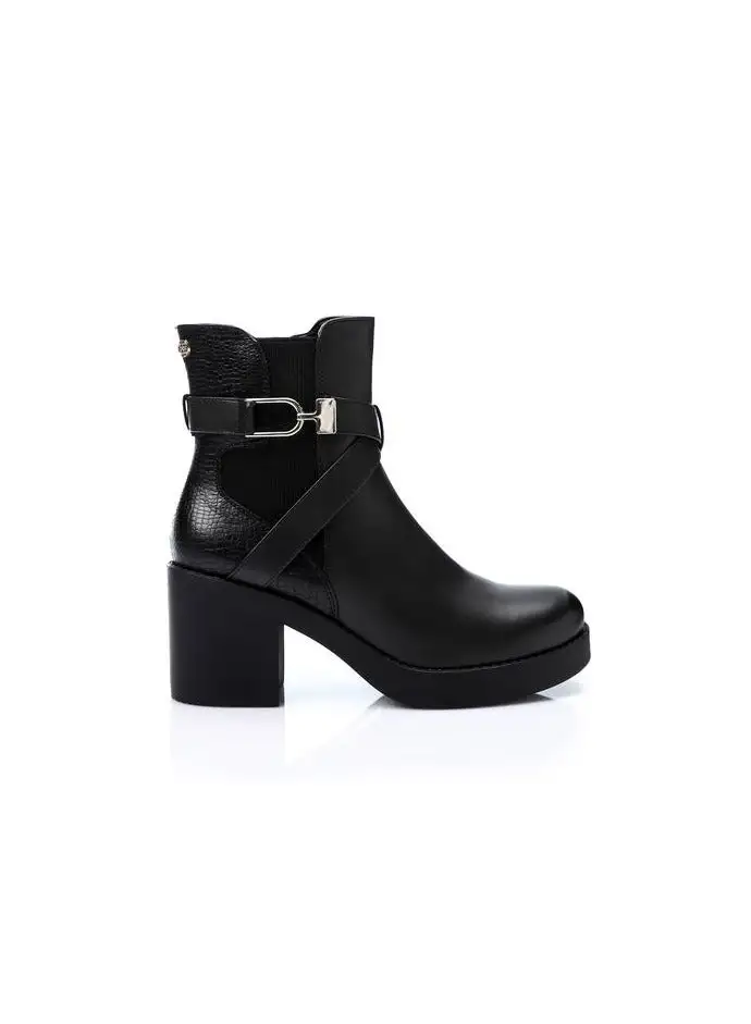 DejaVu Cross strapped ankle boots