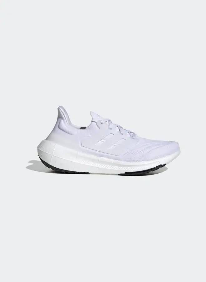 حذاء الجري أديداس Ultraboost خفيف