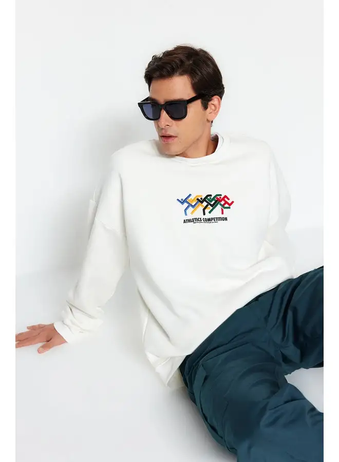 trendyol Men's Ecru Oversize/Wide-Cut Olympic Embroidery and Printed Fleece Sweatshirt.