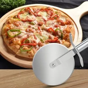 Round Stainless Steel Pizza Cutter