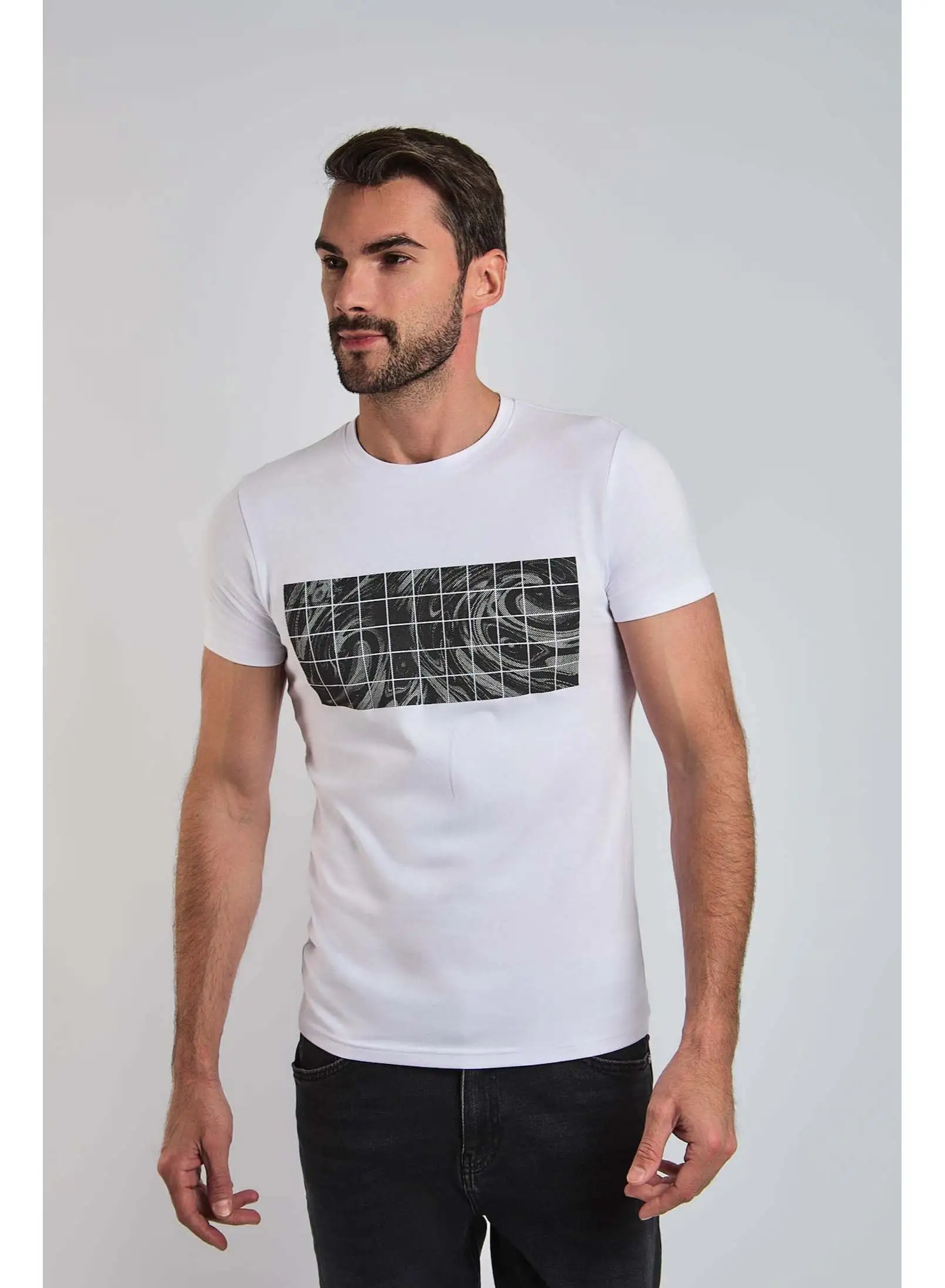 DALYDRESS Modern Fit Crew Neck Cotton T-Shirt