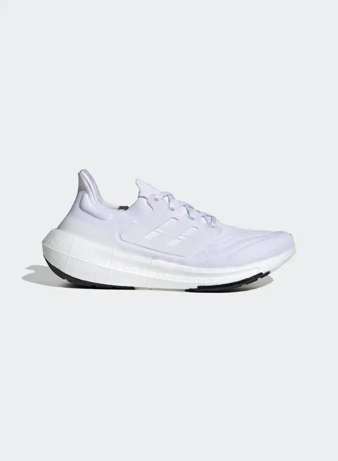 حذاء الجري أديداس Ultraboost خفيف