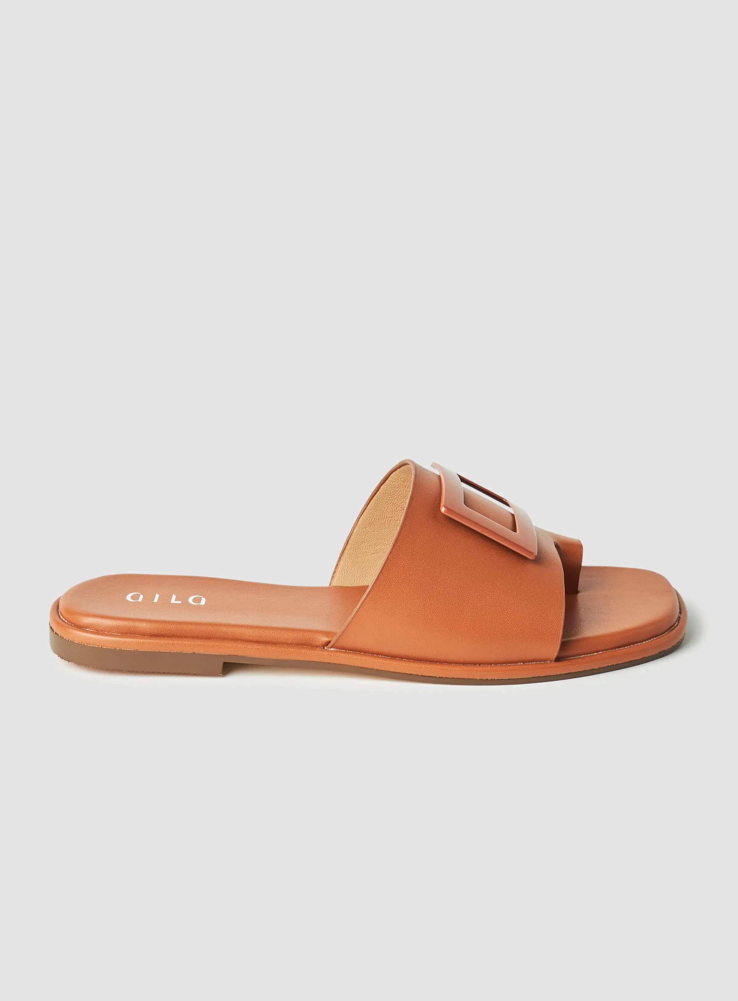 Aila Casual Flat Sandals Tan