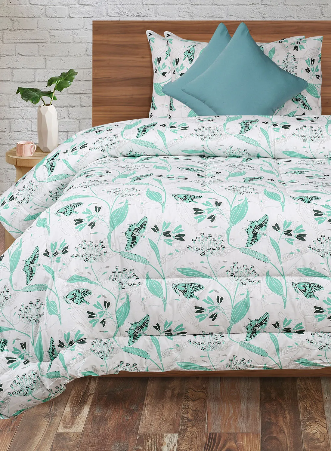 Amal Comforter Set King Size All Season Everyday Use Bedding Set 100% Cotton 5 Pieces 1 Comforter 2 Pillow Covers 2 Cushion Covers White/Teal/Black