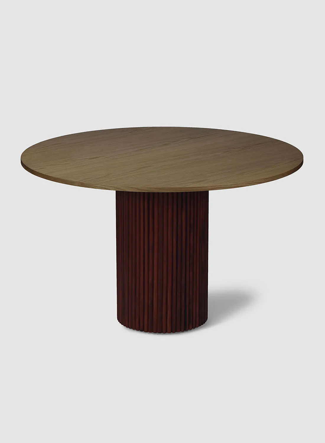 ebb & flow Dining Table Luxurious - 4 Seater - Red/Brown Hadley Collection Lacquered Round