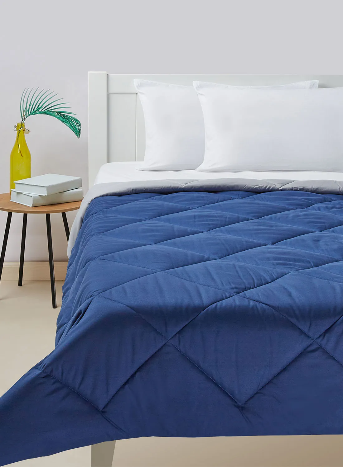 Amal Comforter King Size All Season Everyday Use Bedding Set Extra Soft Microfiber Single Piece Reversible Comforter   Navy/Silver Grey
