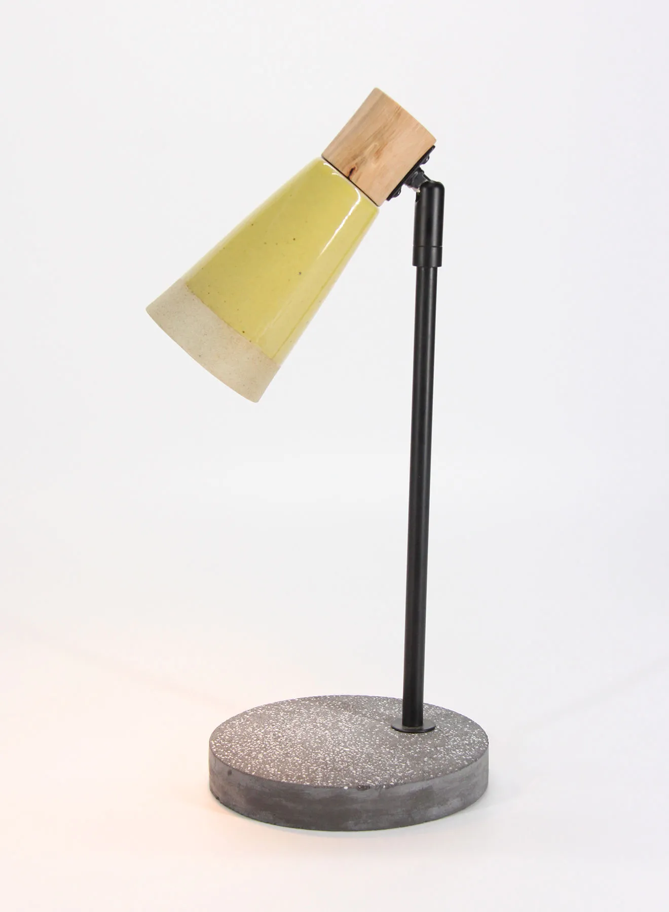 مصباح طاولة من المعدن | عاكس الضوء مواد ذات جودة فاخرة فريدة لمنزل أنيق ومثالي D192-39 أسود 15 × 15 × 33.2