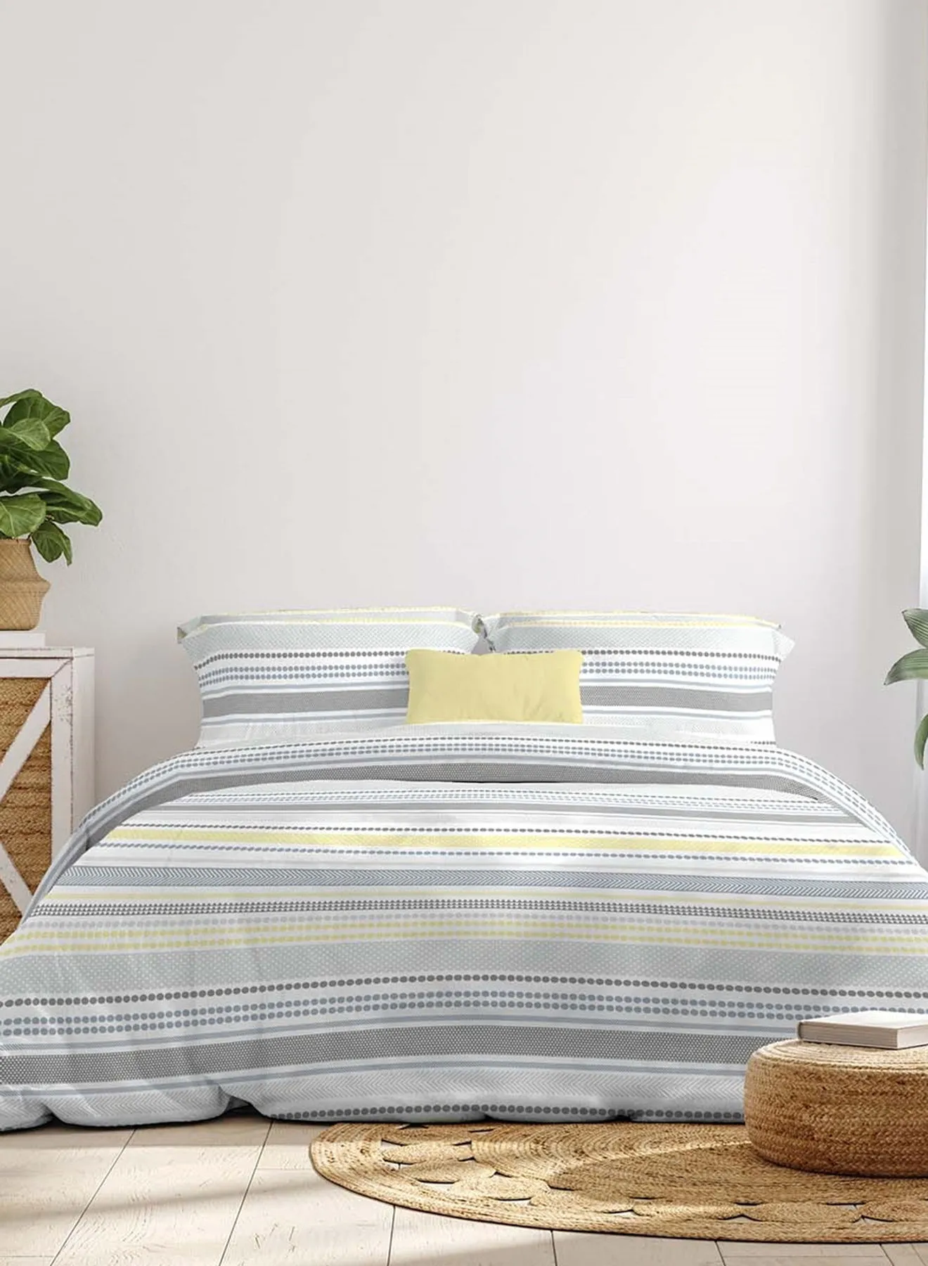 Amal Comforter Set King Size All Season Everyday Use Bedding Set 100% Cotton 3 Pieces 1 Comforter 2 Pillow Covers  White/Yellow/Purple