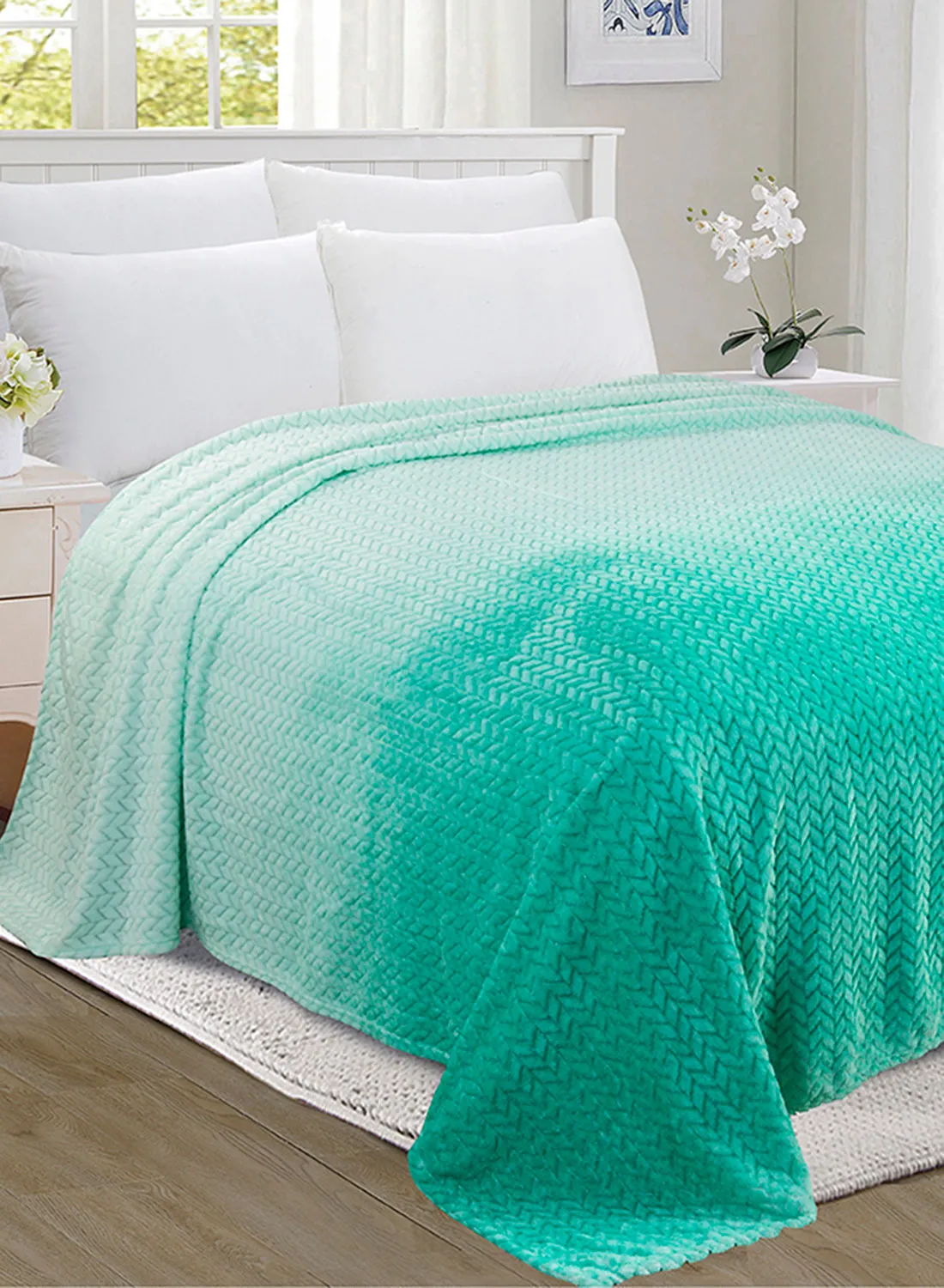 noon east Lightweight Summer Blanket Queen Size 280 GSM Jacquard Extra Soft Fleece All Season Blanket Bed And Sofa Throw  160 X 220 Cms Green