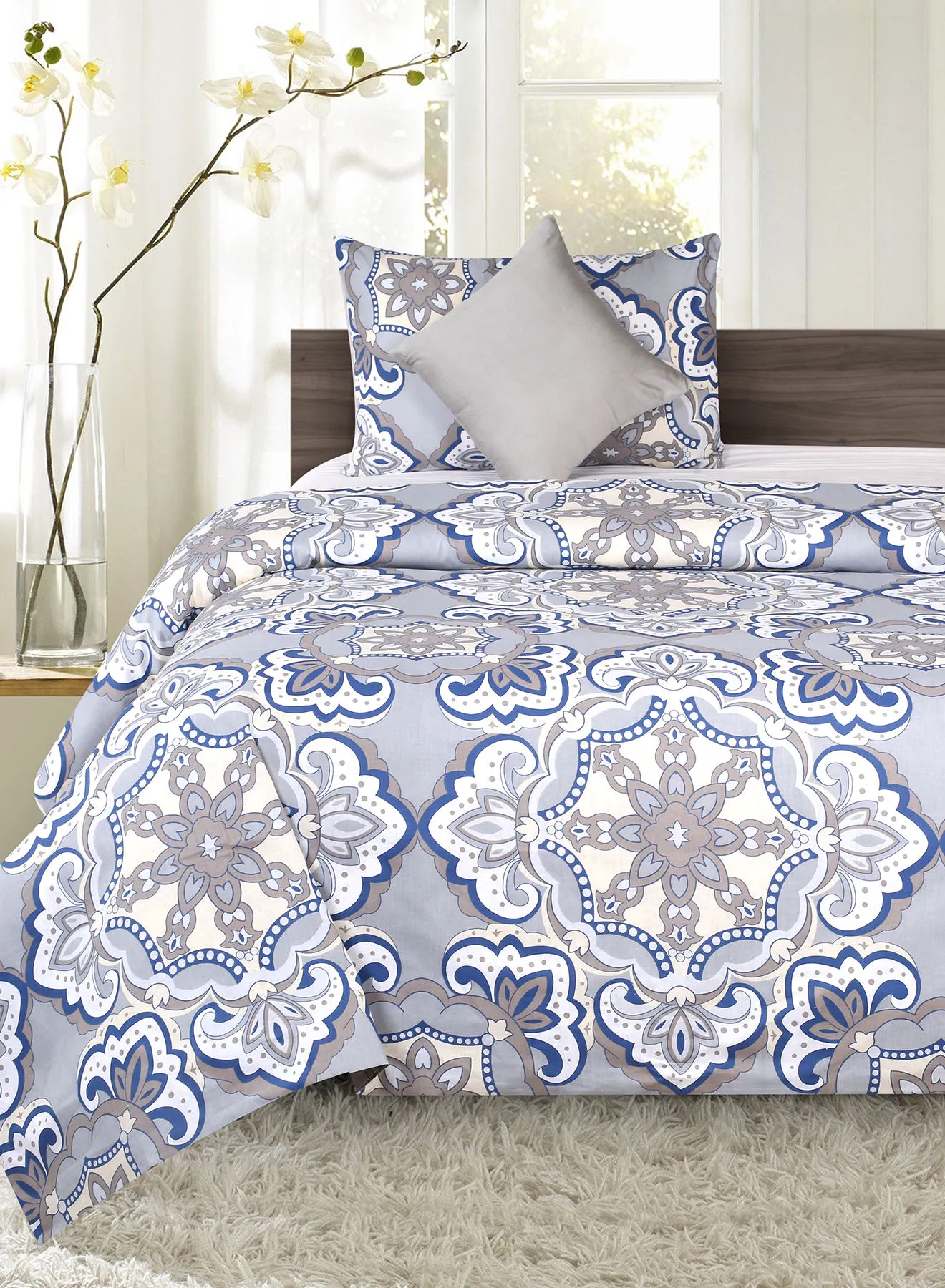 Amal Duvet Cover - With Pillow Cover 50X75 Cm, Comforter 150X200 Cm, 40X40 Cm - For Queen Size Mattress - Flint Grey/Azzure Blue Microfiber -