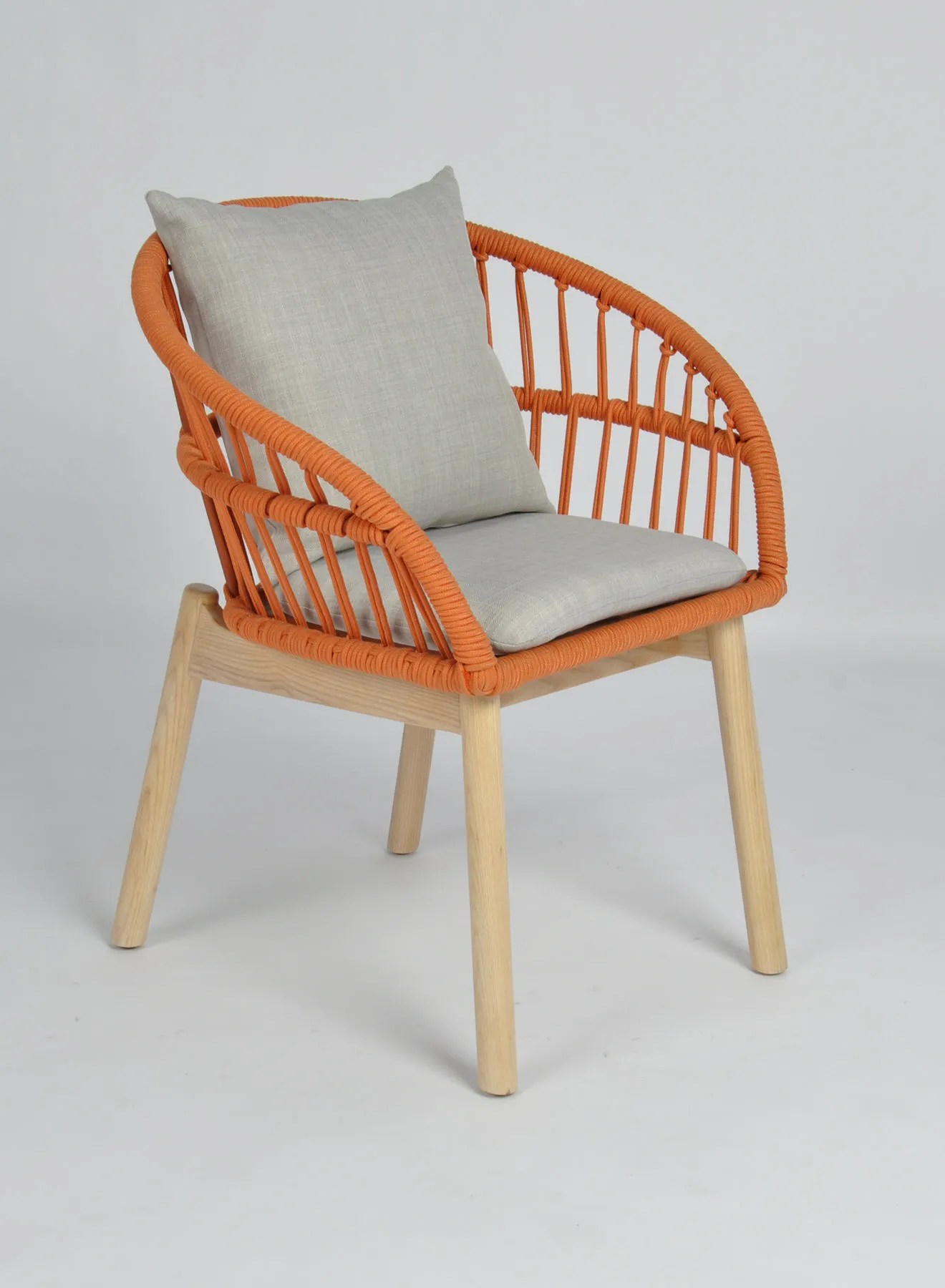 كرسي سفرة فاخر - باللون البرتقالي مقاس 64 × 62 × 84