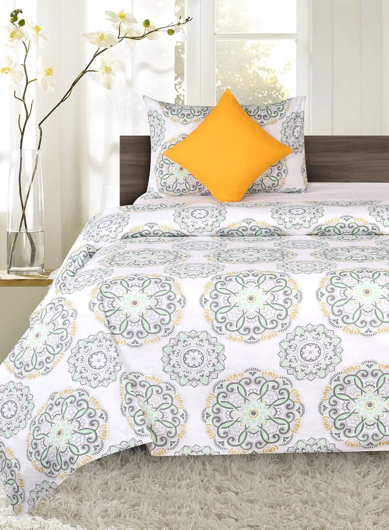 Amal Duvet Cover - With Pillow Cover 50X75 Cm, Comforter 150X200 Cm, 40X40 Cm - For Queen Size Mattress - White/Minion Yellow/Aqua Blue 100% Cotton
