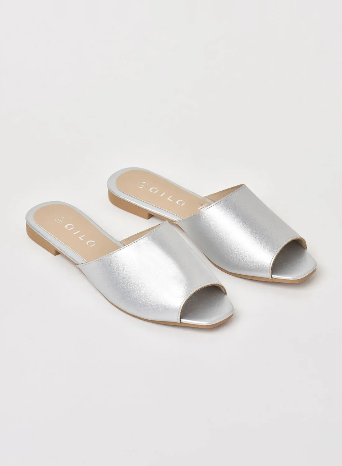 Aila Dyed Flat Sandals Silver