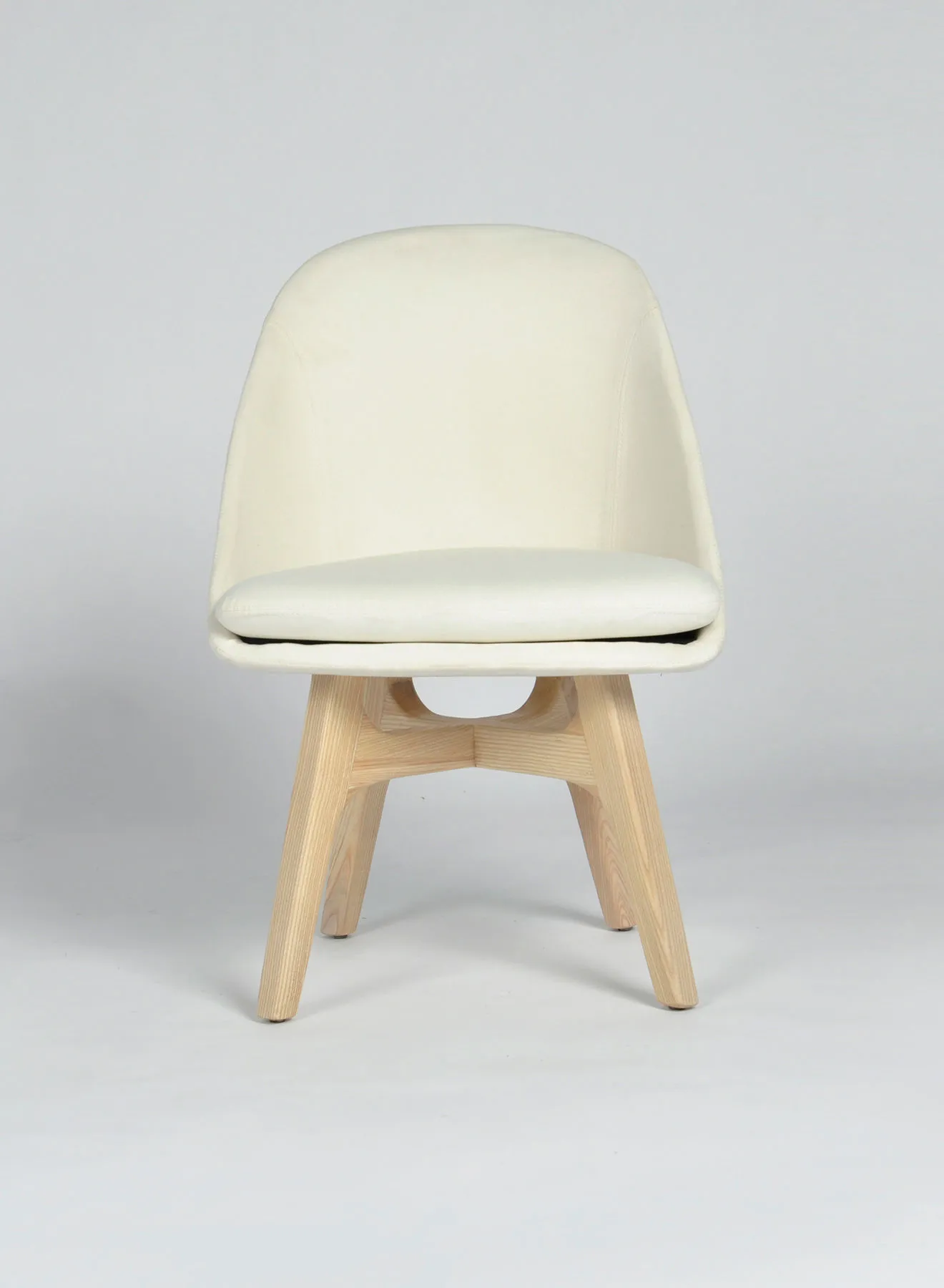 Switch Dining Chair In White Wooden Size 52X55X88