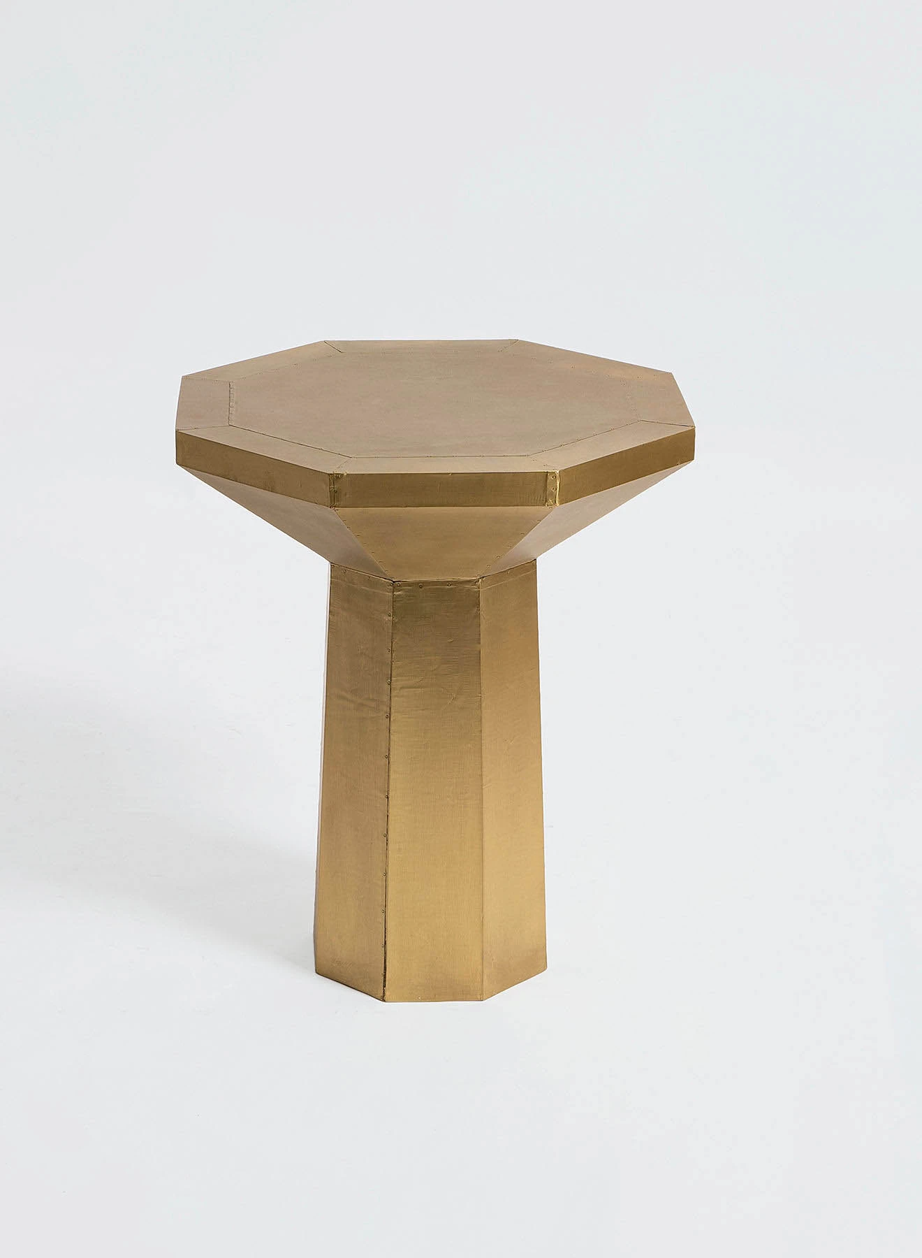 ebb & flow Side Table Luxurious - In Gold Lacquered Wood - Used Next To Sofa As Coffee Corner