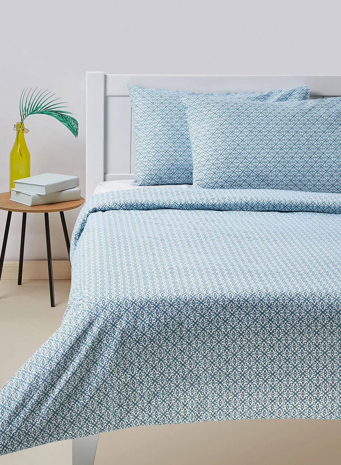 Amal Duvet Cover Set With Pillow Cover 50X75 Cm, Comforter 260X220 Cm - 100% Cotton Abigail Percale Rotary Print - 144 Thread Count Cotton White/Blue King