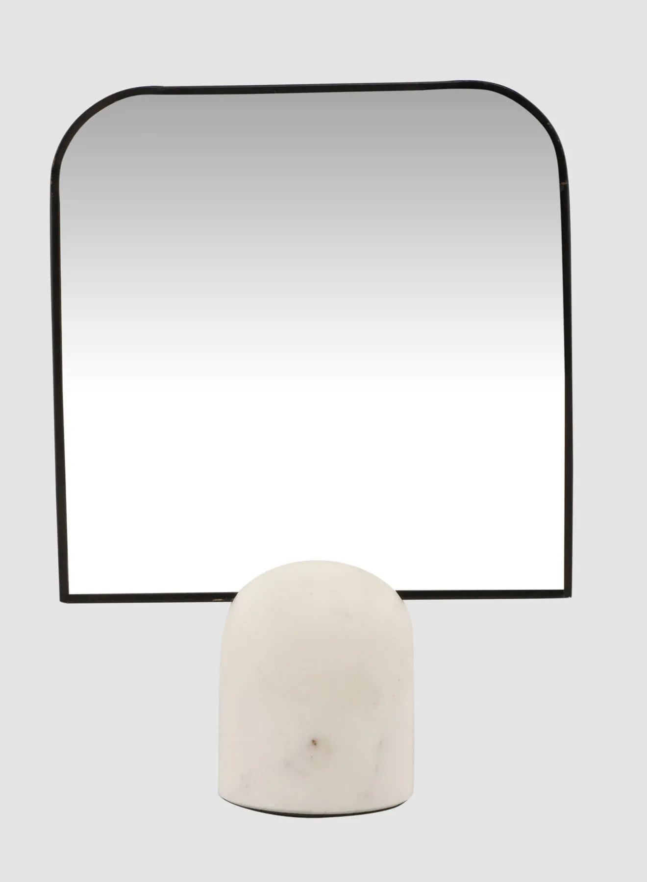 مرآة طاولة بتصميم عصري من سويتش ، مادة فريدة من نوعها ذات جودة فاخرة لمنزل أنيق ومثالي CCM12733 أسود L21 x H29centimeter
