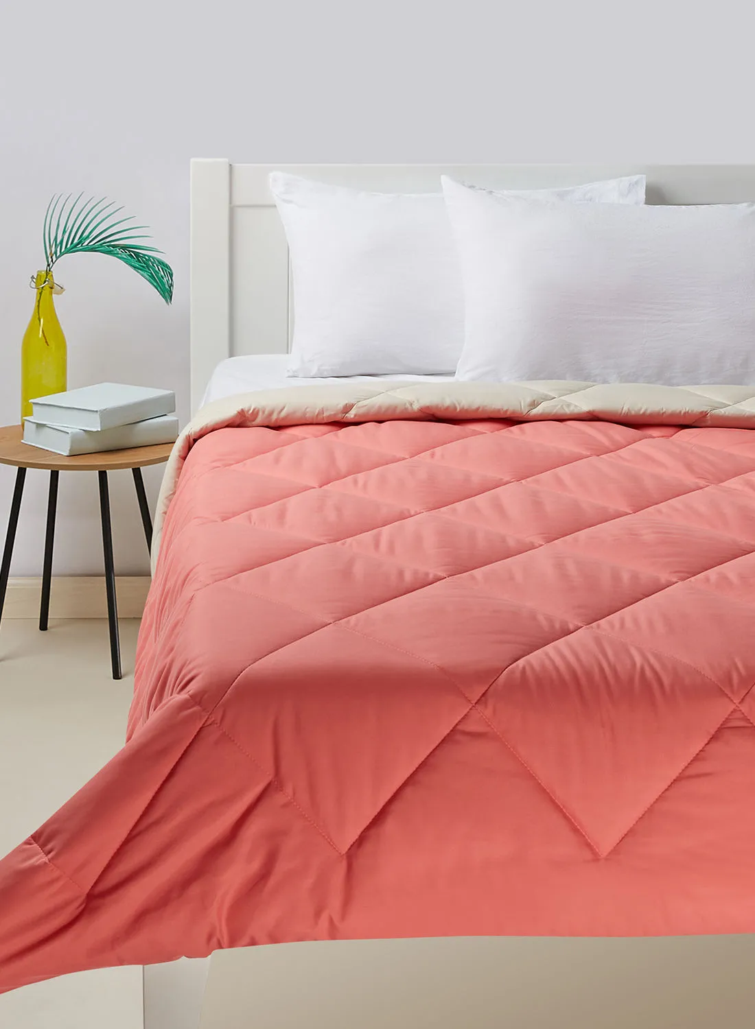 Amal Comforter Queen Size All Season Everyday Use Bedding Set Extra Soft Microfiber Single Piece Reversible Comforter   Coral/Beige