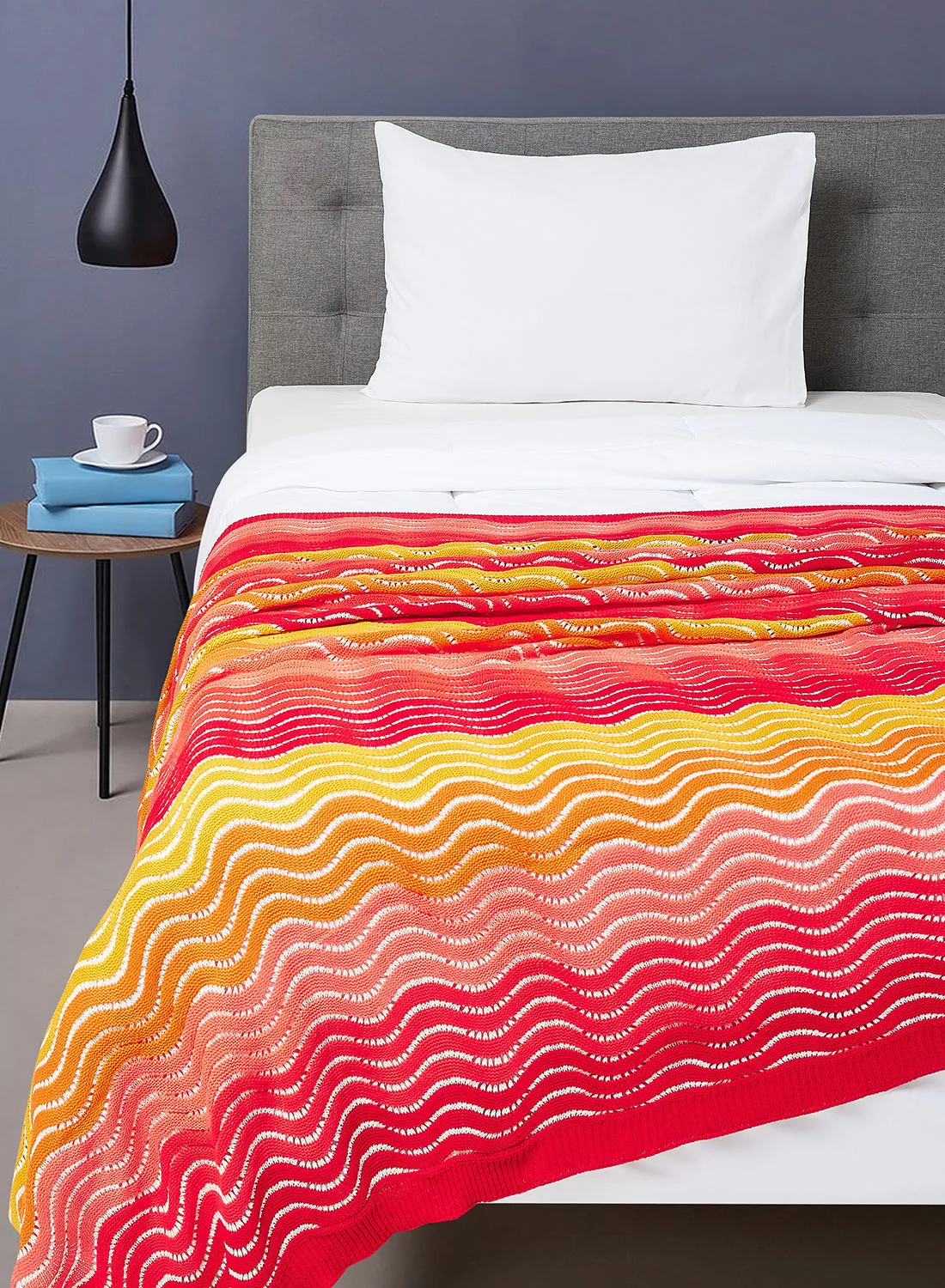 noon east Lightweight Summer Blanket Queen Size 350 GSM Soft Knitted All Season Blanket Bed And Sofa Throw  160 X 220 Cms Red/Yellow