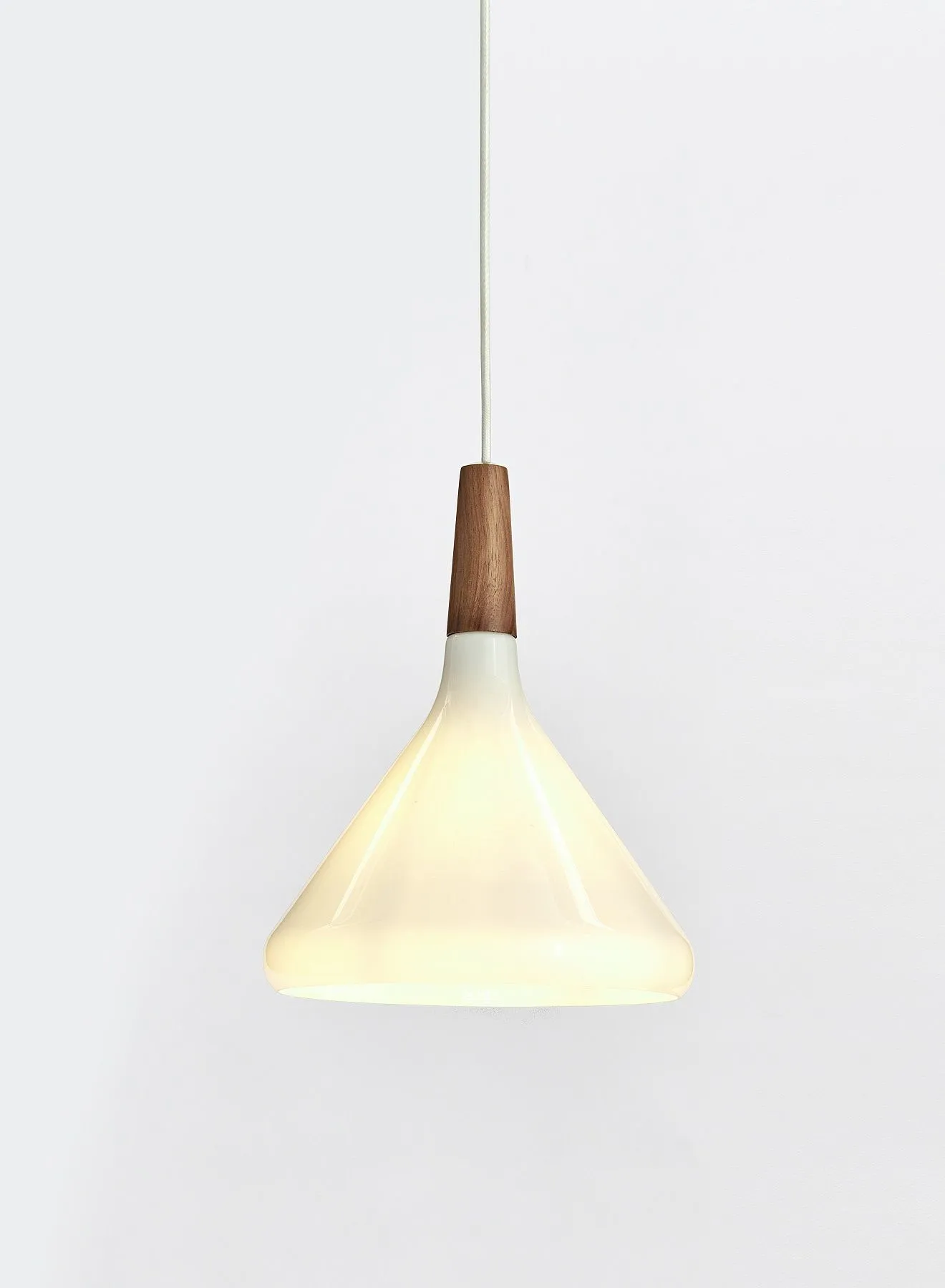 Switch Decorative Pendant Lamp Unique Luxury Quality Material for the Perfect Stylish Home PL014211 White/Brown 27cm