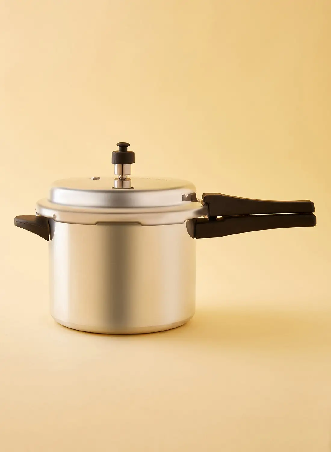 noon east 5 L Pressure Cooker - Aluminum - Induction Base - Heavy-Duty - With Lid, Durable Handles, Safe Lock - Silver