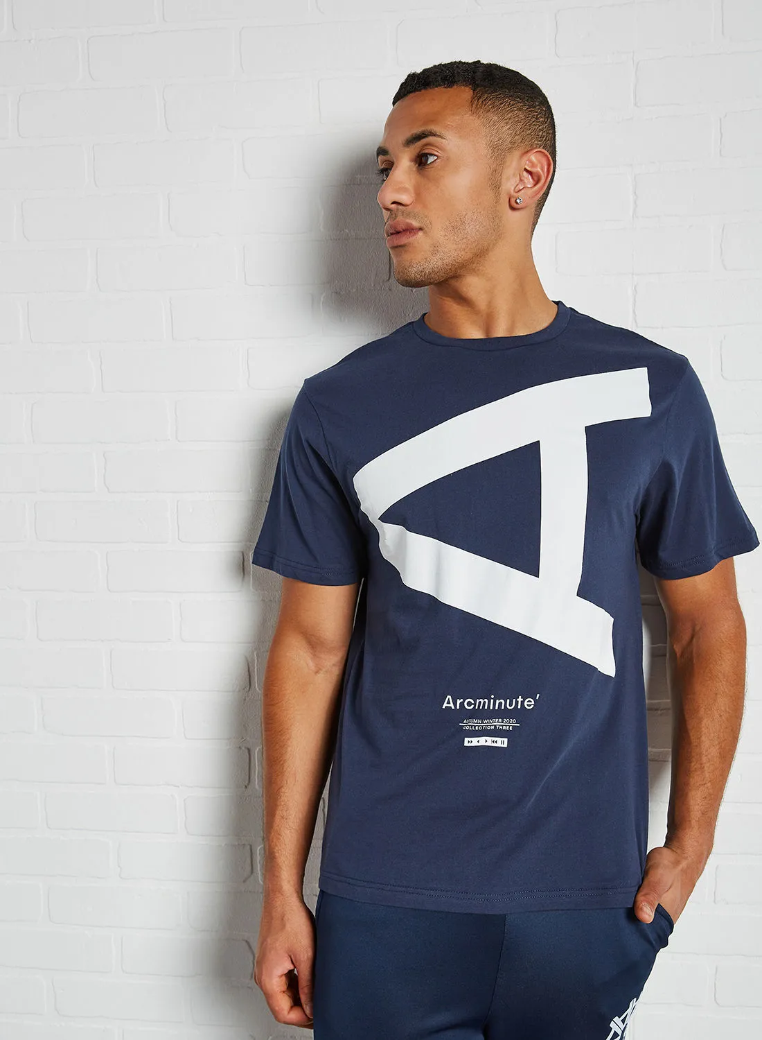 Arcminute Graphic Brand Short Sleeve T-Shirt Iris Black