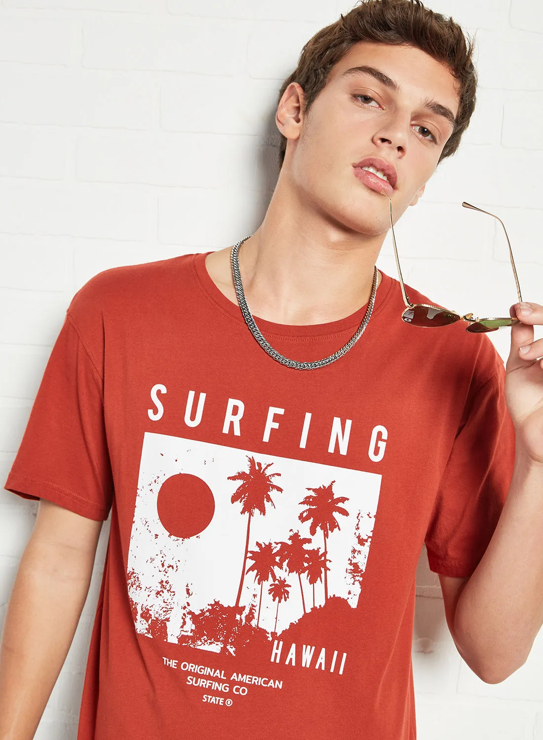 STATE 8 Surfing Graphic Print T-Shirt Red/Brown