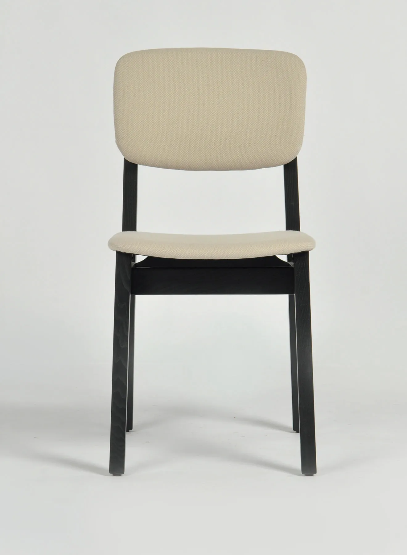 كرسي سفرة لون بيج مقاس 41 × 53 × 79