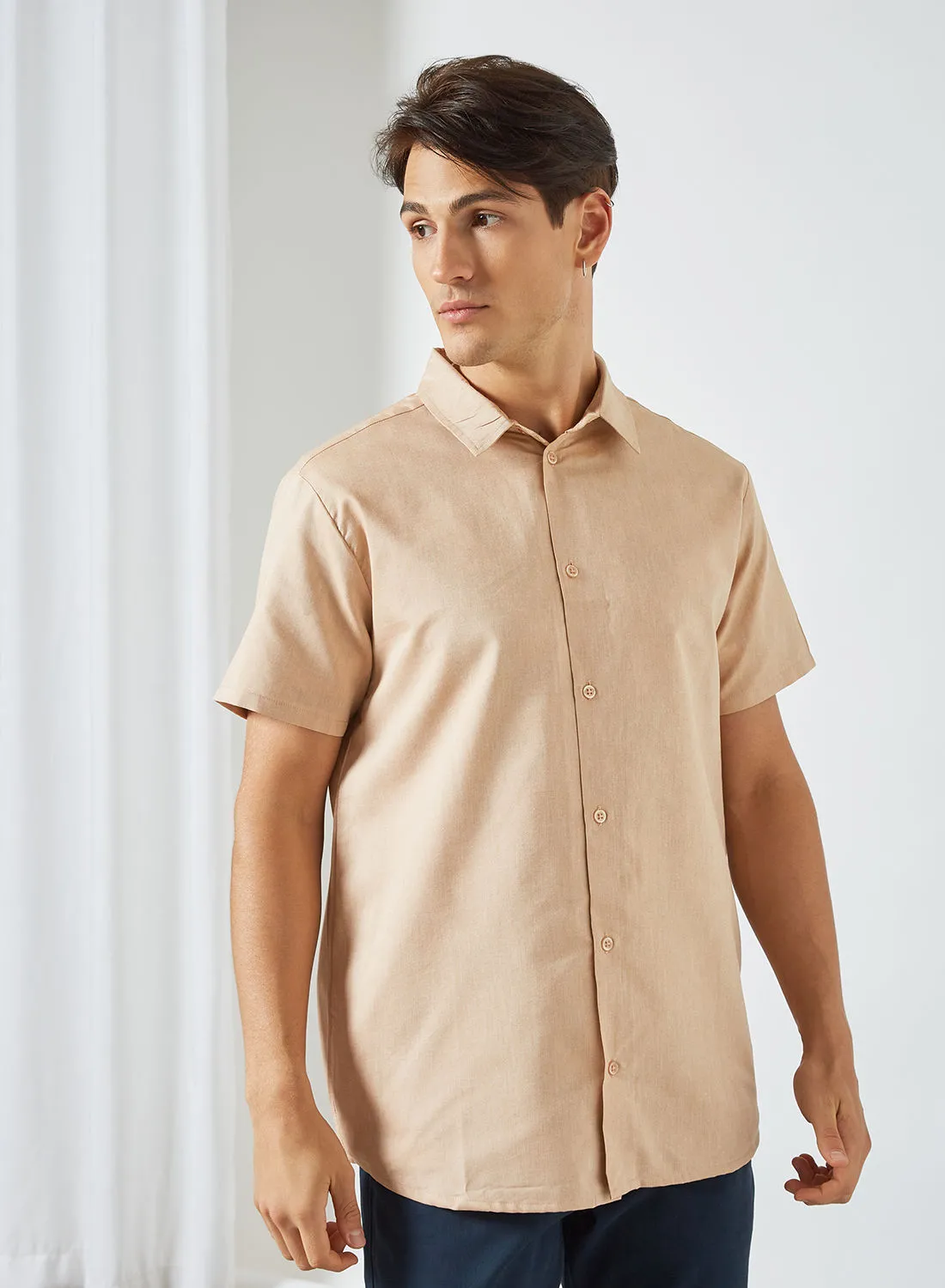STATE 8 Oxford Chambray Short Sleeve Shirt Beige