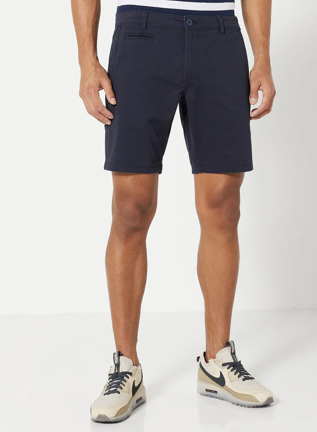 Noon East Solid Pattern Premium Shorts Navy Blue