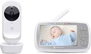 جهاز مراقبة الأطفال بالفيديو من موتورولا 4.3 بوصة مع عرض Wi-Fi ، وتقريب رقمي ، وعرض تقسيم الشاشة ، وصوت ثنائي الاتجاه ، وعرض درجة حرارة الغرفة - أبيض