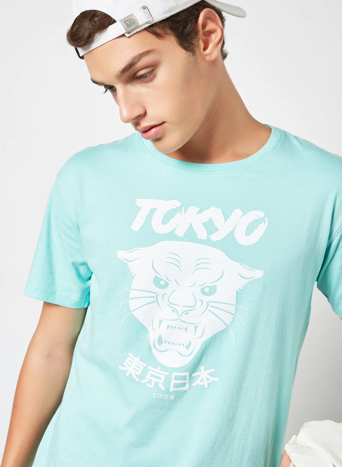 STATE 8 Tokyo Logo T-Shirt أزرق فاتح