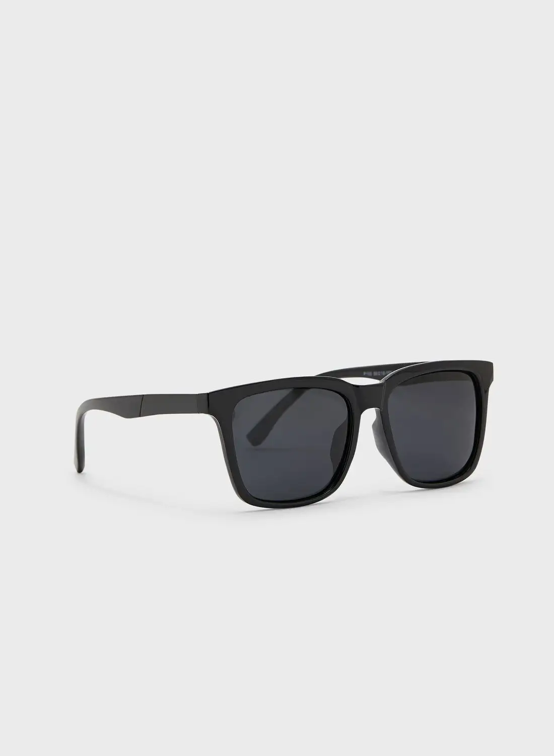Seventy Five Casual Wayfarer Sunglasses