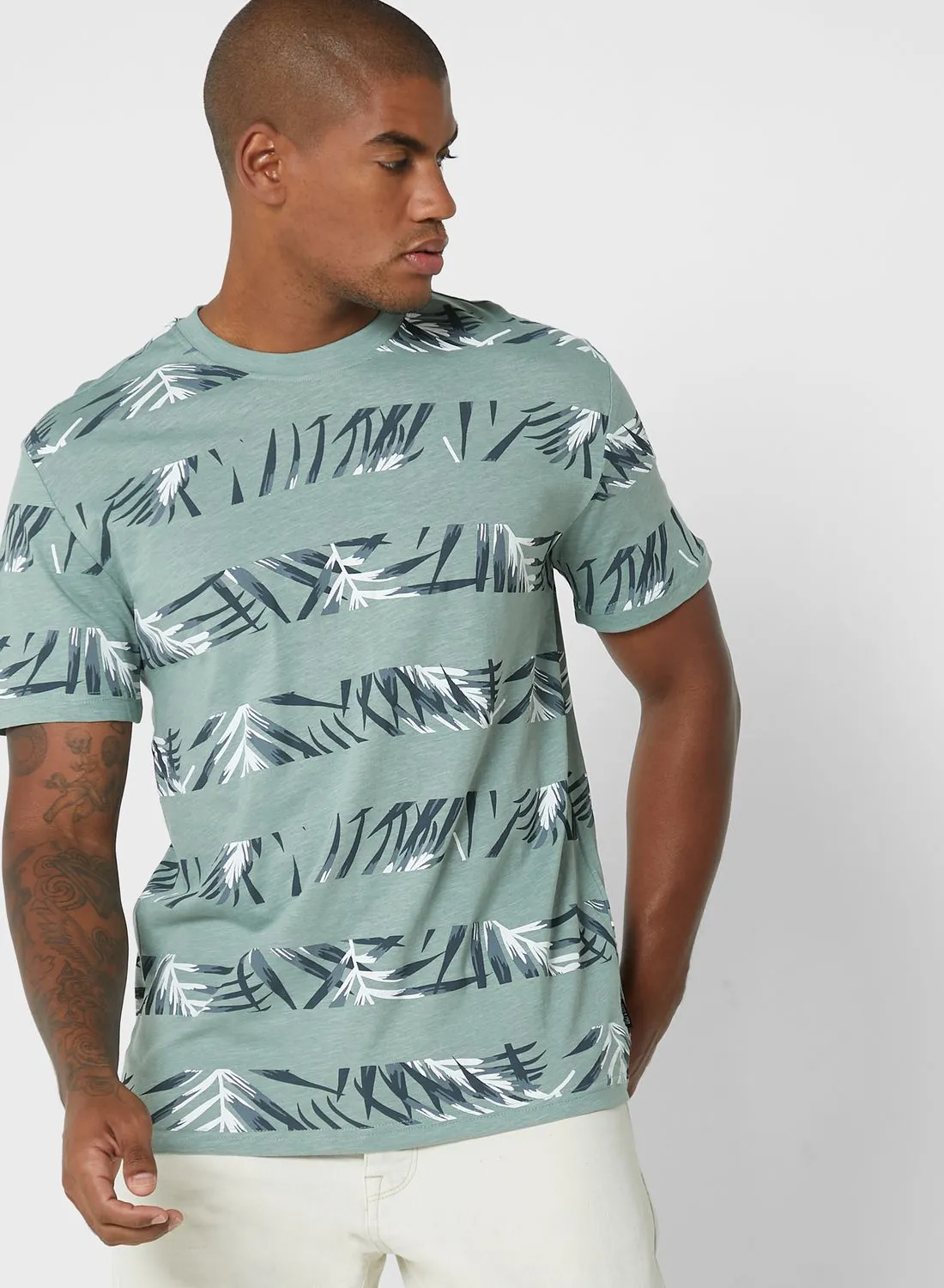 Only & Sons Leaf Print Crew Neck T-Shirt