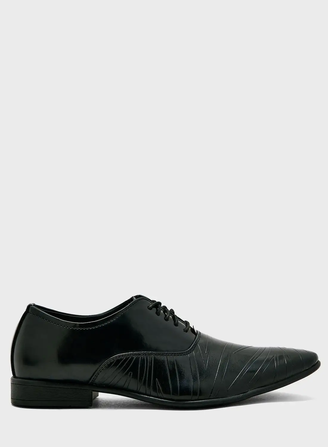 حذاء أوكسفورد رسمي برباط من روبرت وود
