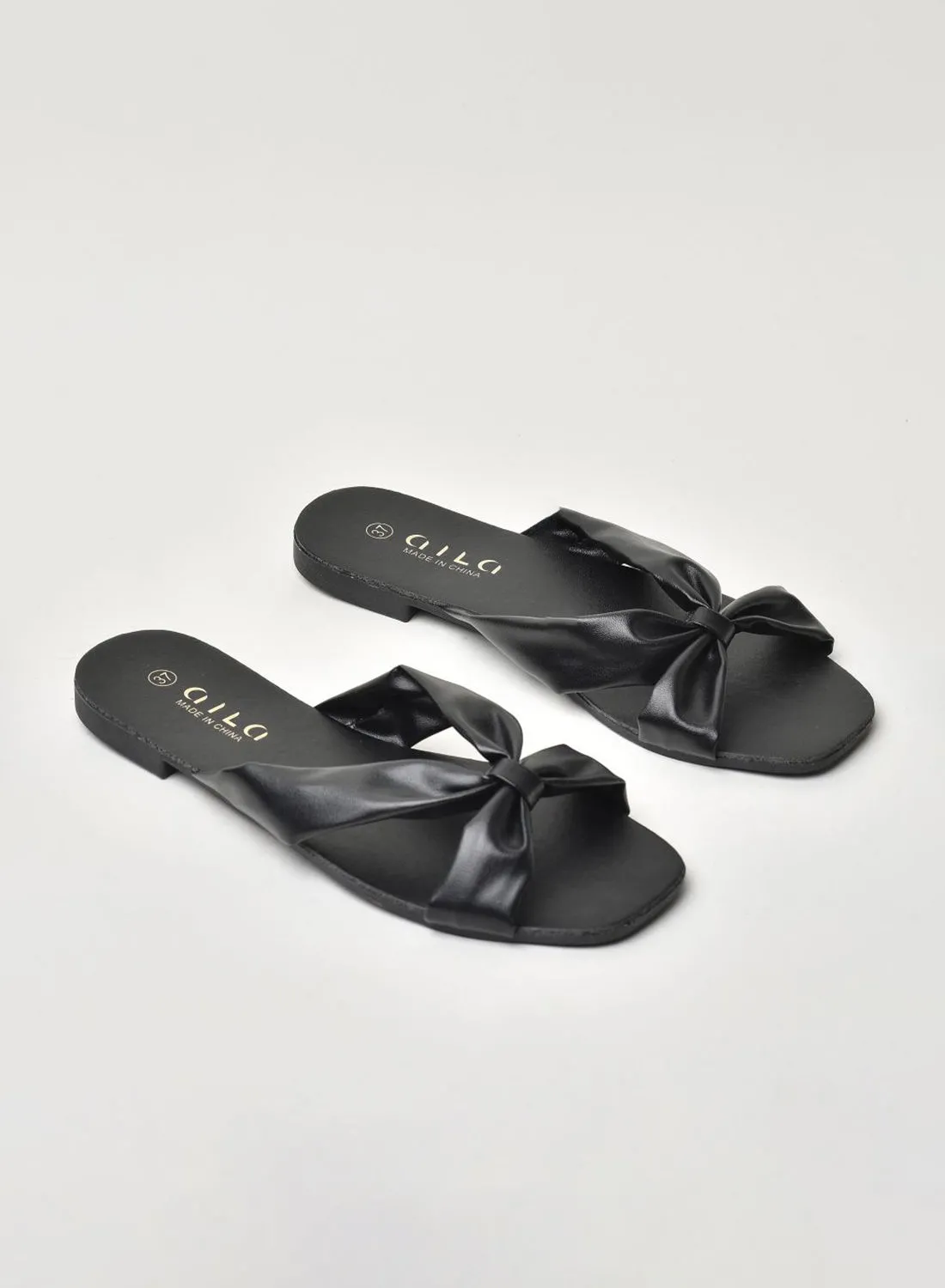 Aila Knotted Strap Flat Sandals Black