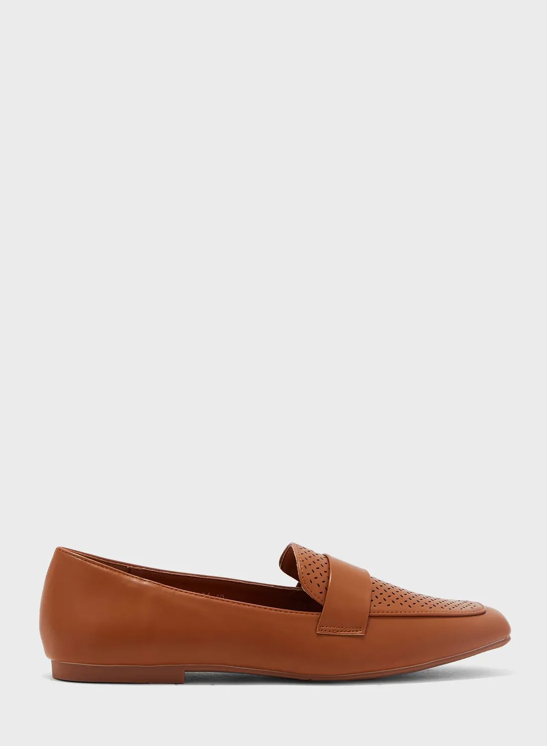 ELLA Cutout Detail Loafertan