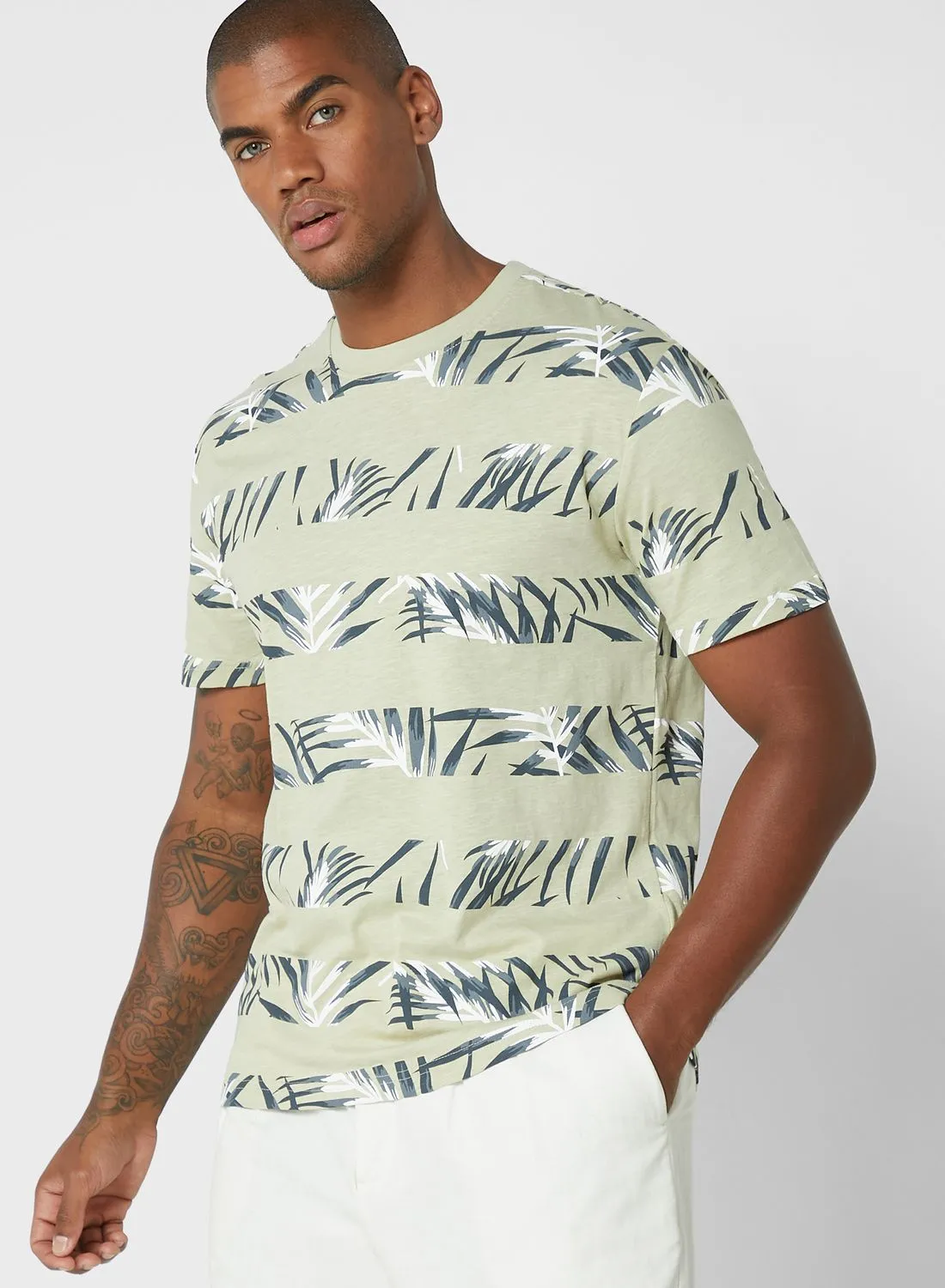 only sons Leaf Print Crew Neck T-Shirt