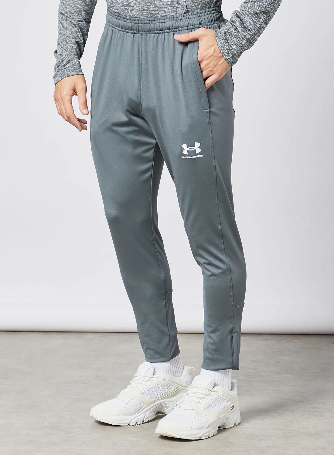 UNDER ARMOUR Challenger Training Pants Grey