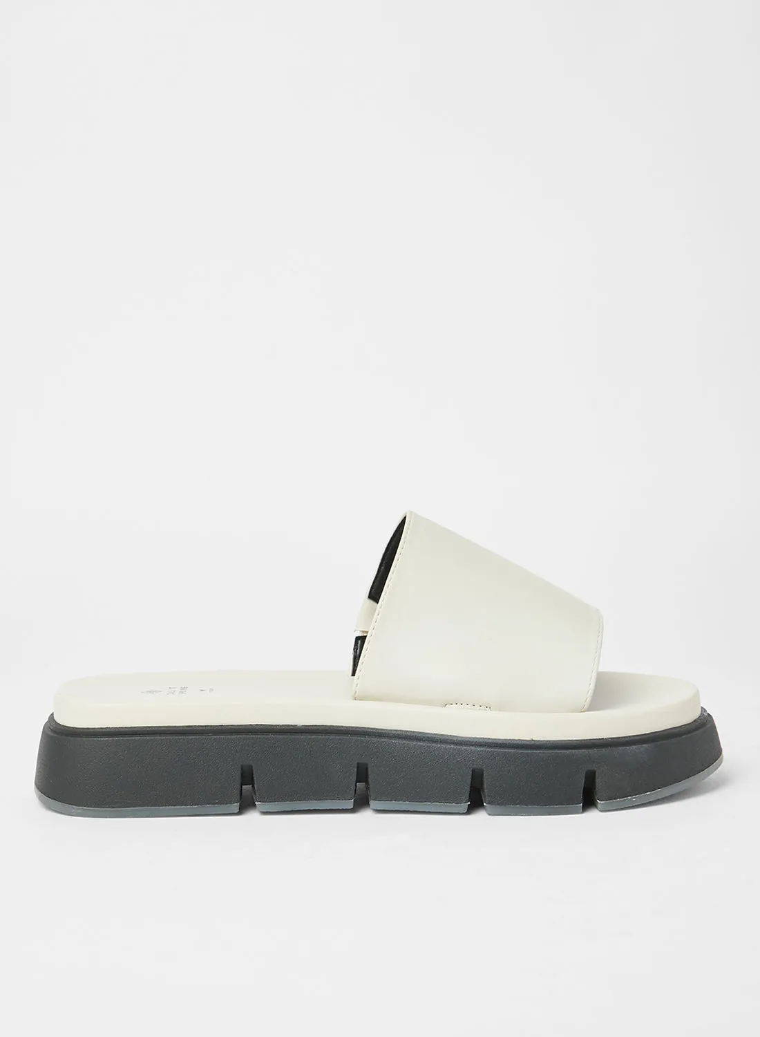 CALL IT SPRING Elama Chunky Flat Sandals Off-White