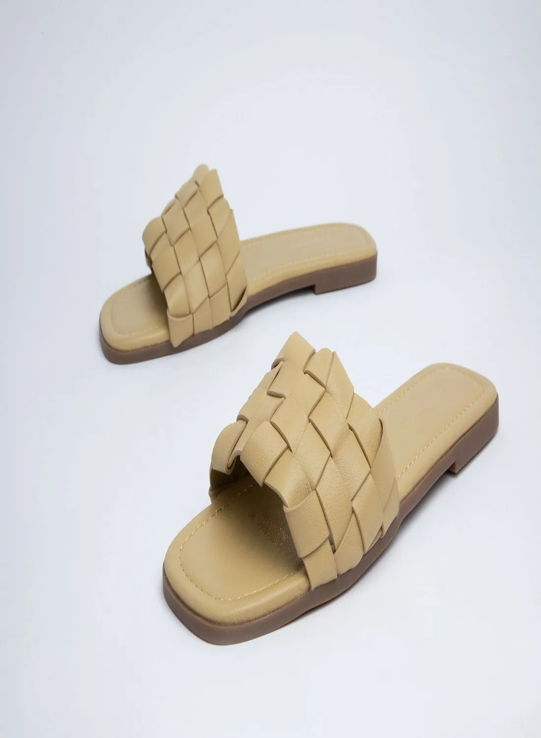 Geoomnii Benzi Comfortable Lightweight Flat Sandals Green