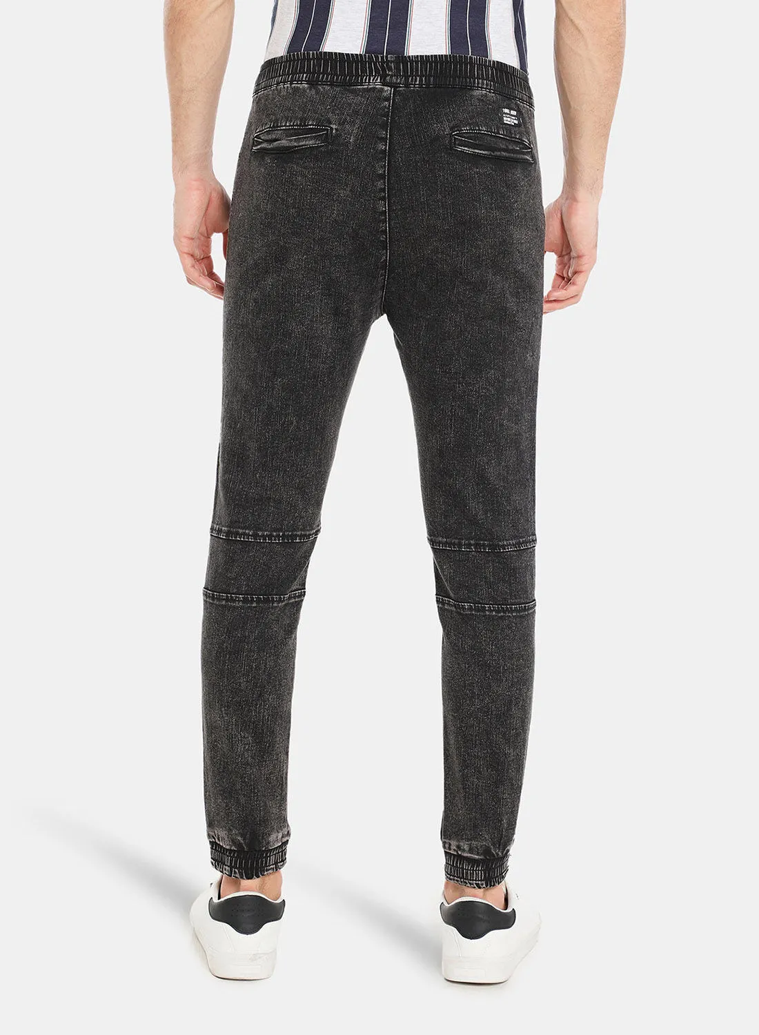 R&B Slim Fit Textured Mid Rise Jog Pants With Pocket Detail Black