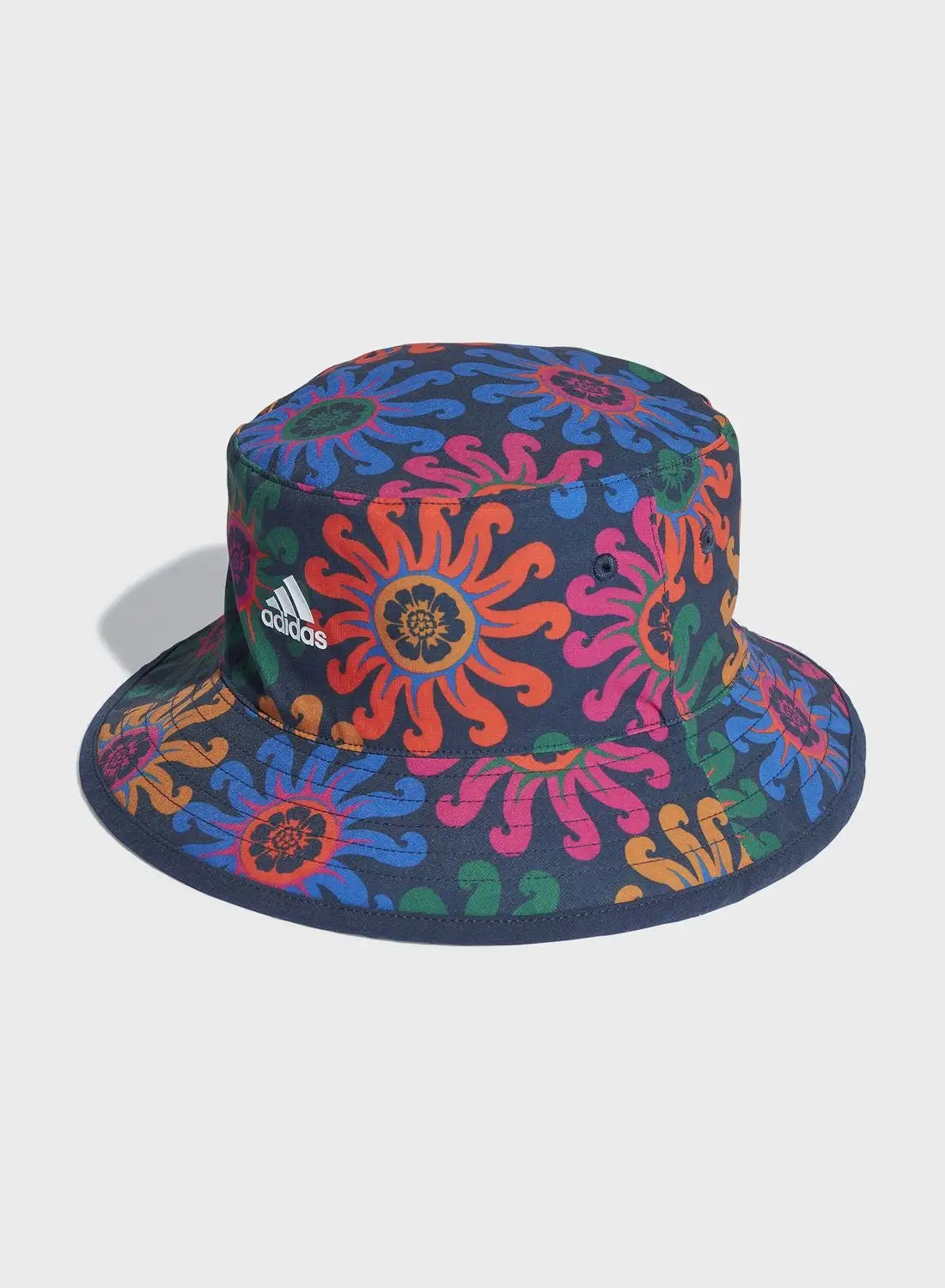 قبعة أديداس بطباعة الزهور