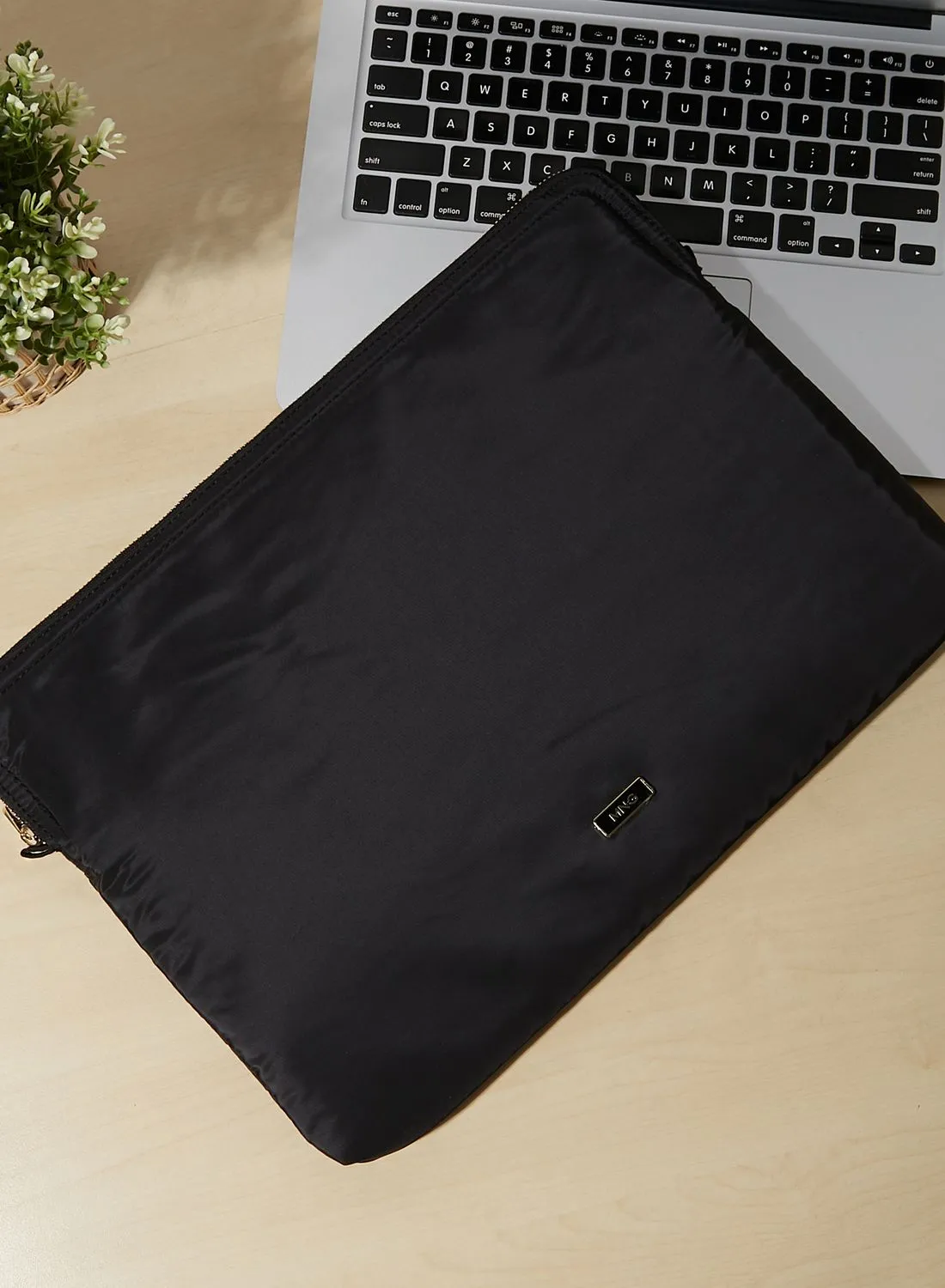 MANGO Large Nylon Fabric Laptop Case