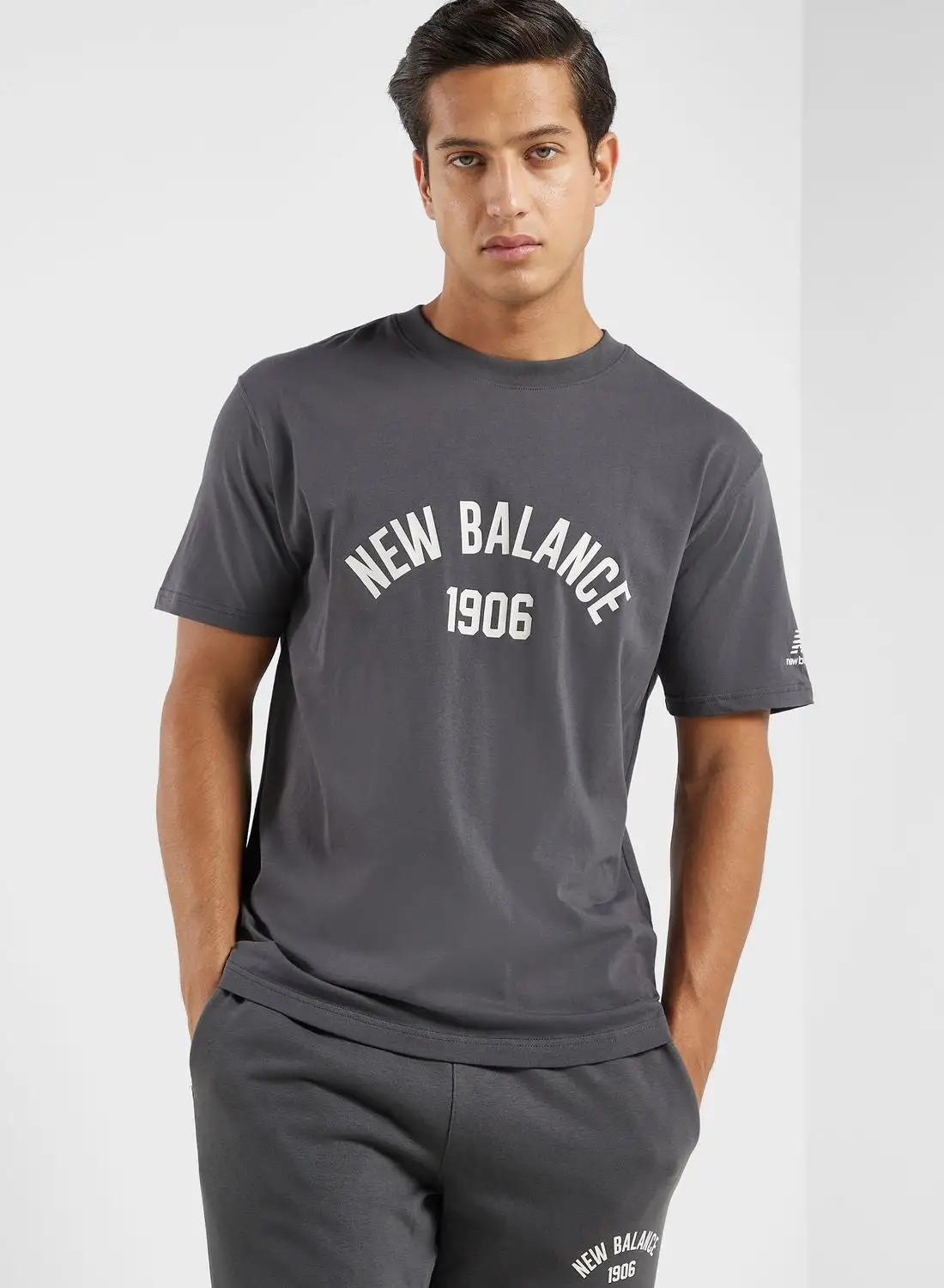New Balance Essentials Varsity Graphic T-Shirt