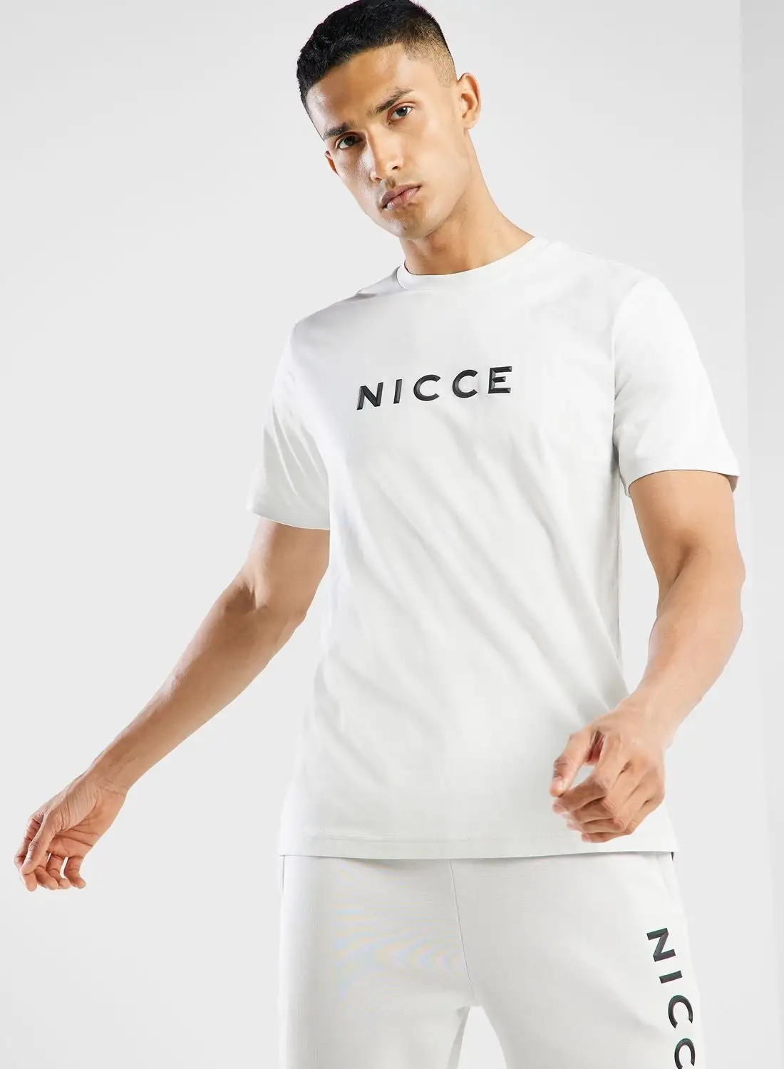 nicce لندن تي شيرت مضغوط