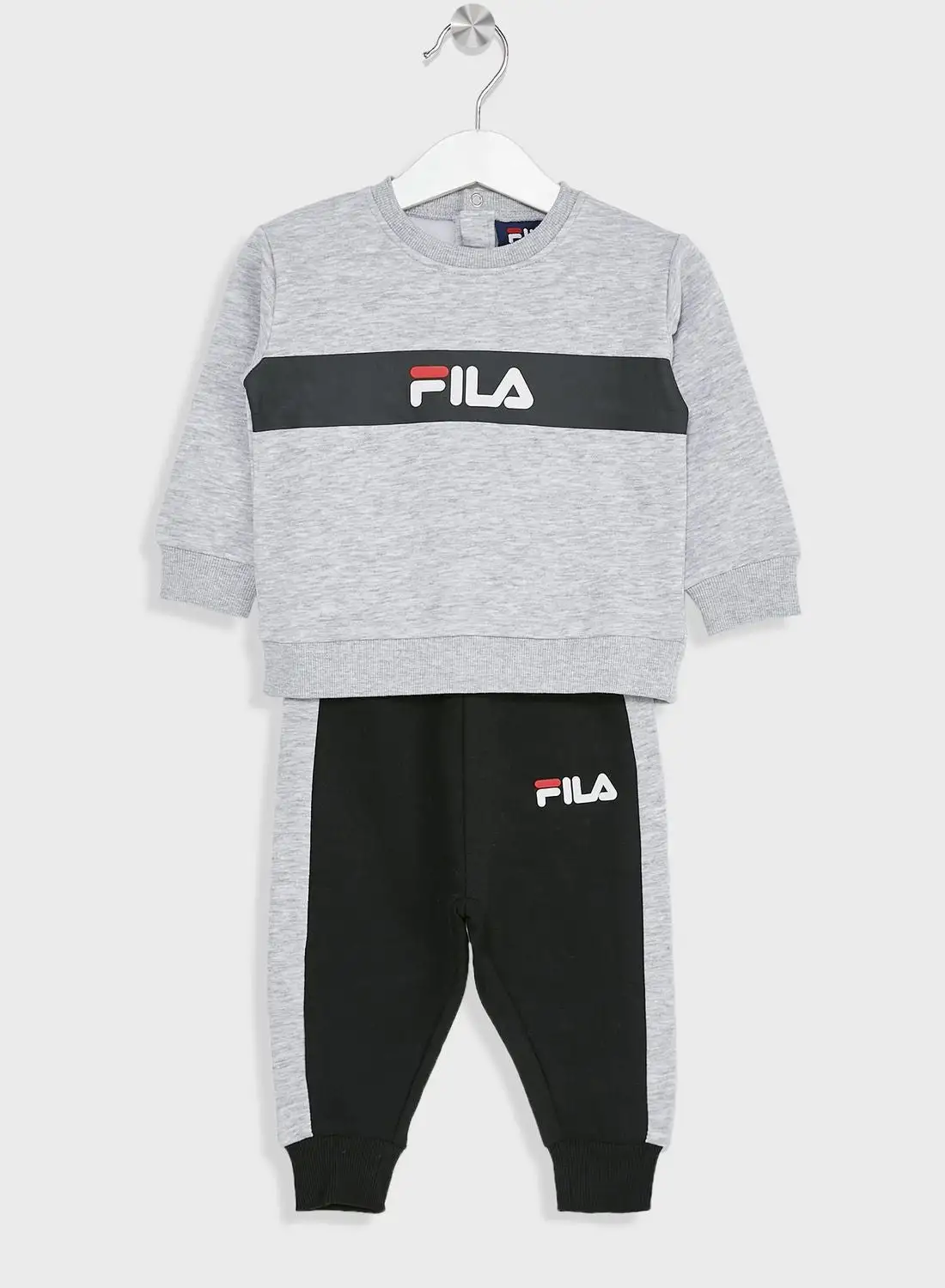 بدلة رياضية بشعار FILA Stefan