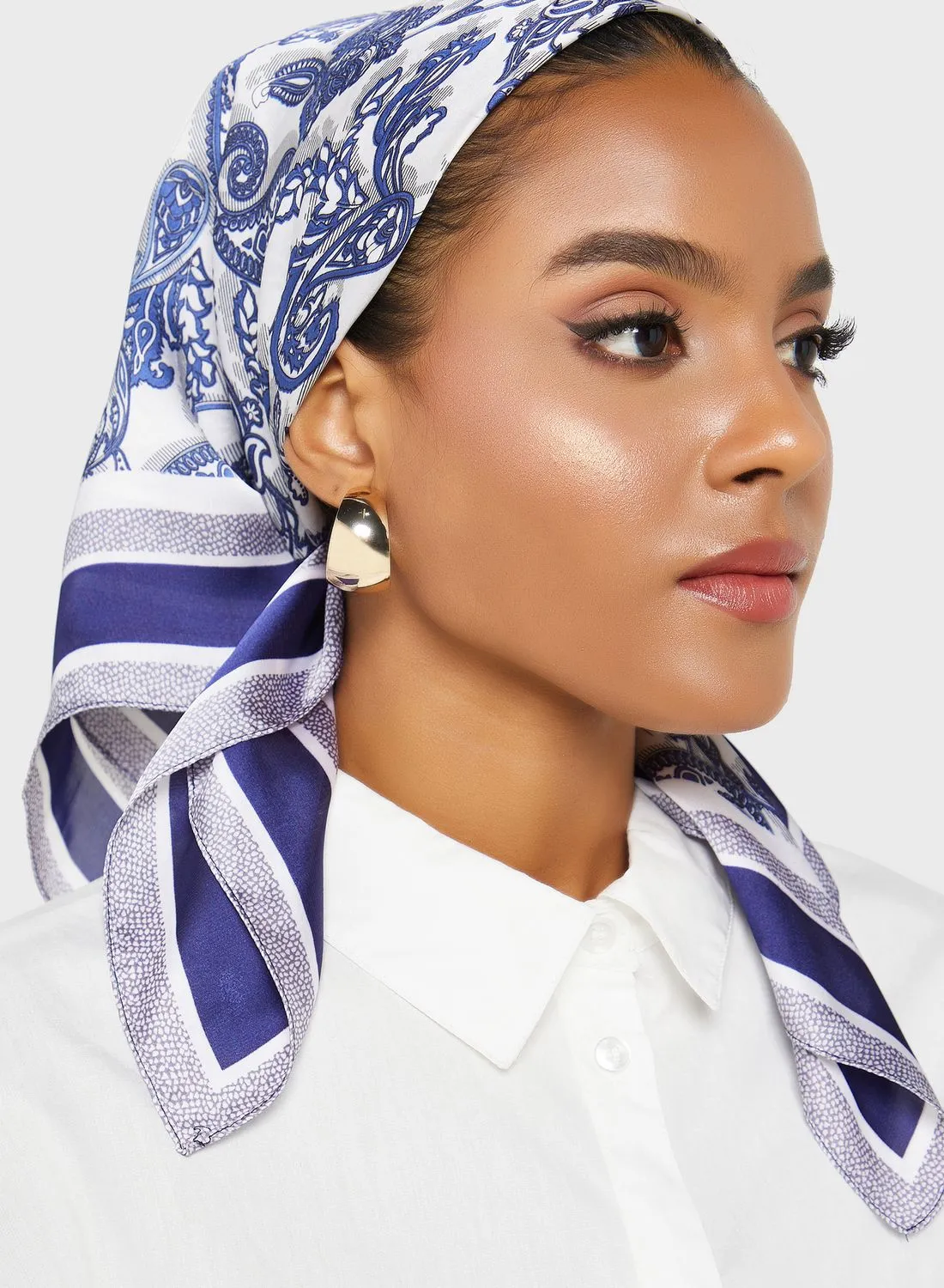 Khizana Paisley Print Silky Hijab Scarf