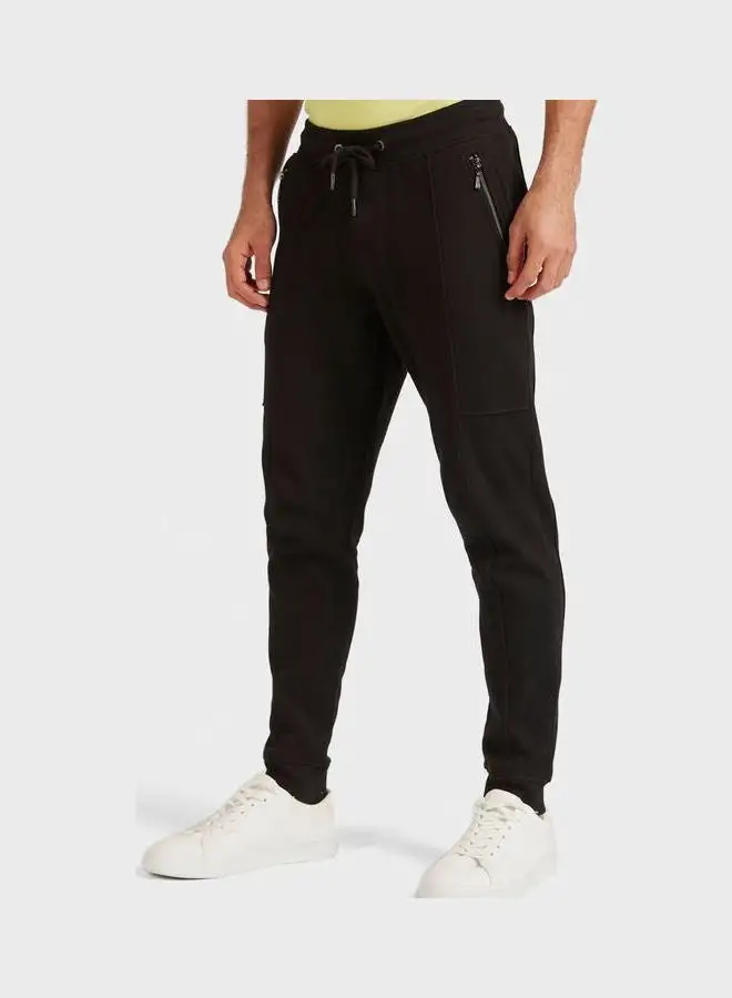 Iconic Essential Sweatpants Black