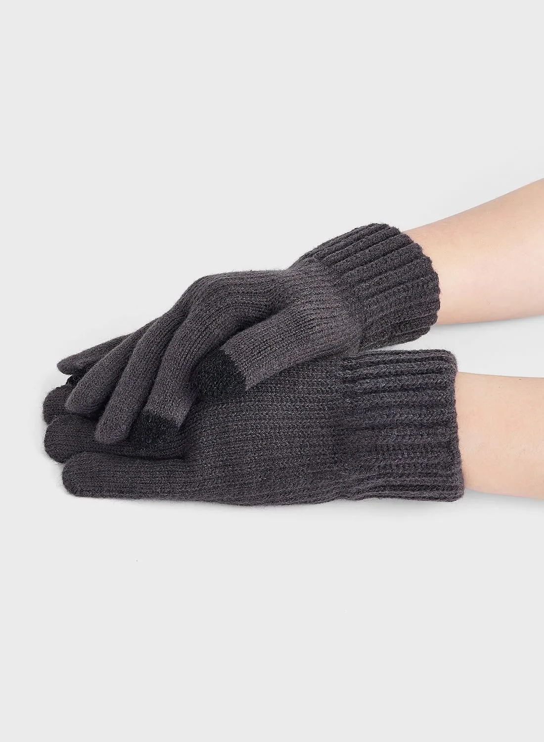 Seventy Five Essential Knitted Winter Gloves